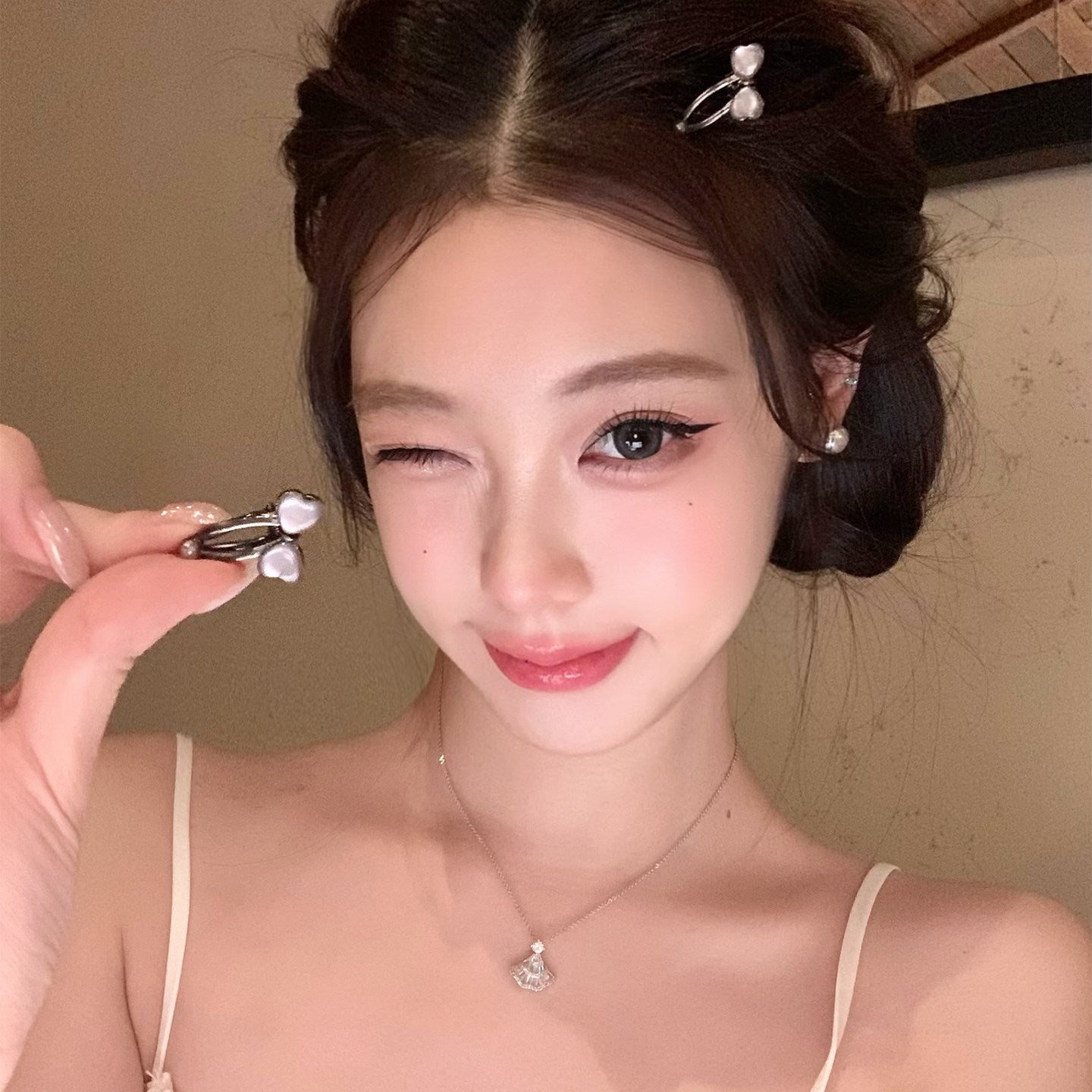 貓眼石蝴蝶結髮夾
