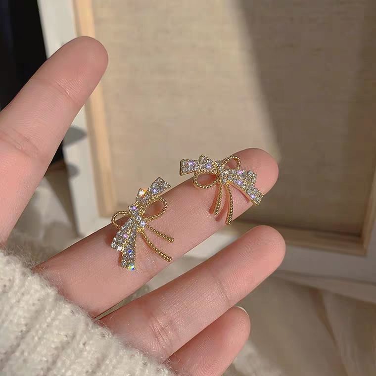 蝴蝶結花朵耳環－細節特寫21｜https://igowo.tw/