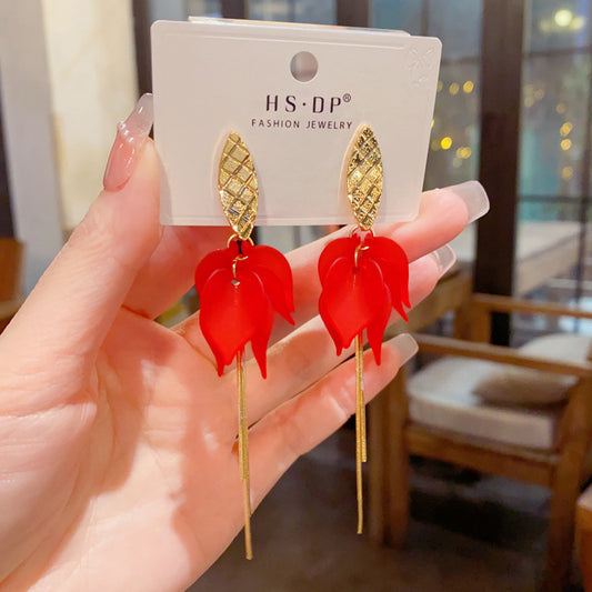 紅色花朵流蘇長版耳墜－商品主圖｜https://igowo.tw/