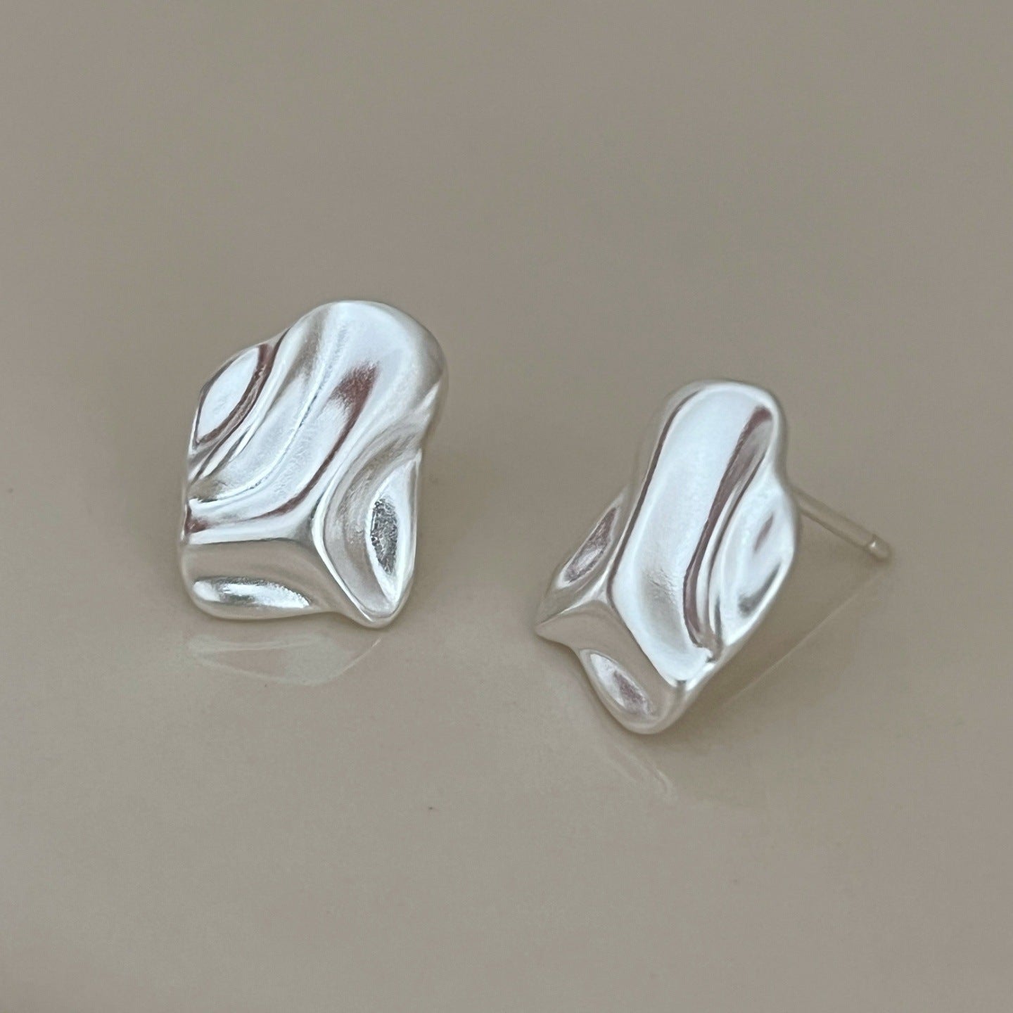 不規則磨砂簡約耳釘－商品主圖｜https://igowo.tw/