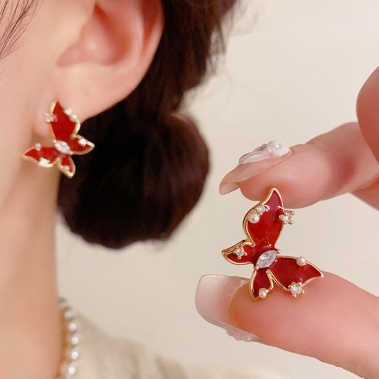 紅色蝴蝶鑲鑽簡約耳釘－商品主圖｜https://igowo.tw/
