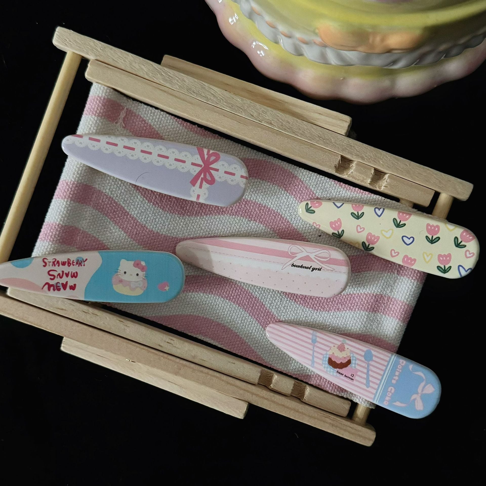 貓咪花朵簡約髮夾－商品主圖｜https://igowo.tw/