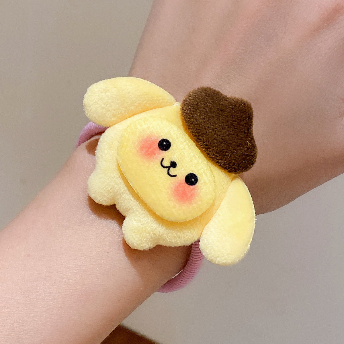 絨面卡通髮圈－細節特寫2｜https://igowo.tw/