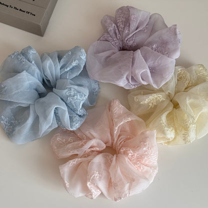 大腸圈刺繡髮圈－細節特寫1｜https://igowo.tw/