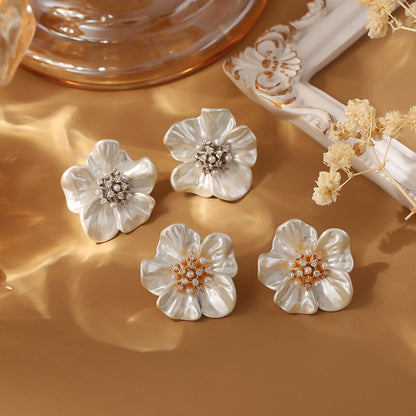 S925山茶花復古耳釘－商品主圖｜https://igowo.tw/