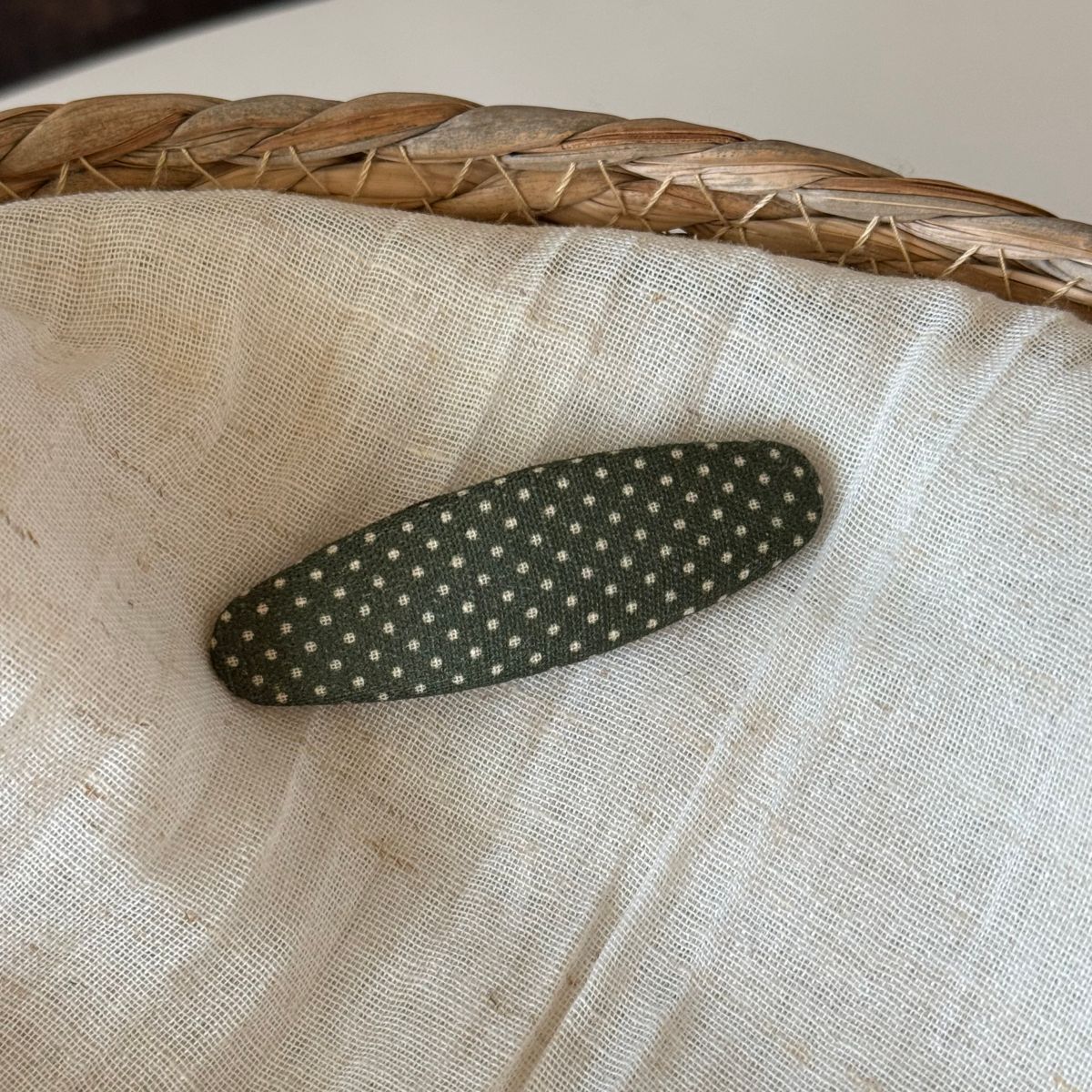 布面波點愛心復古髮夾