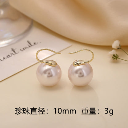 珍珠簡約耳鉤－細節特寫4｜https://igowo.tw/