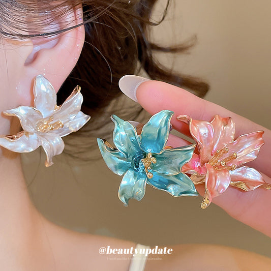 銀針花朵簡約耳釘－商品主圖｜https://igowo.tw/