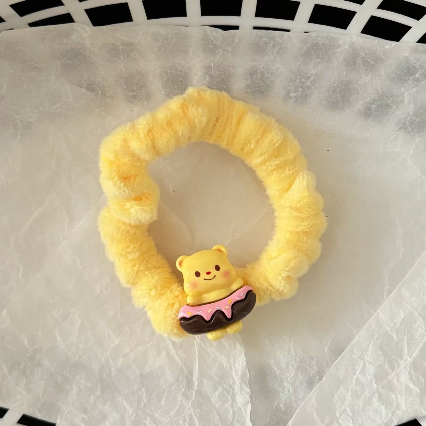 黃色絨面小熊髮圈
