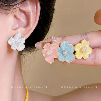 琺瑯珍珠花朵耳釘－商品主圖｜https://igowo.tw/