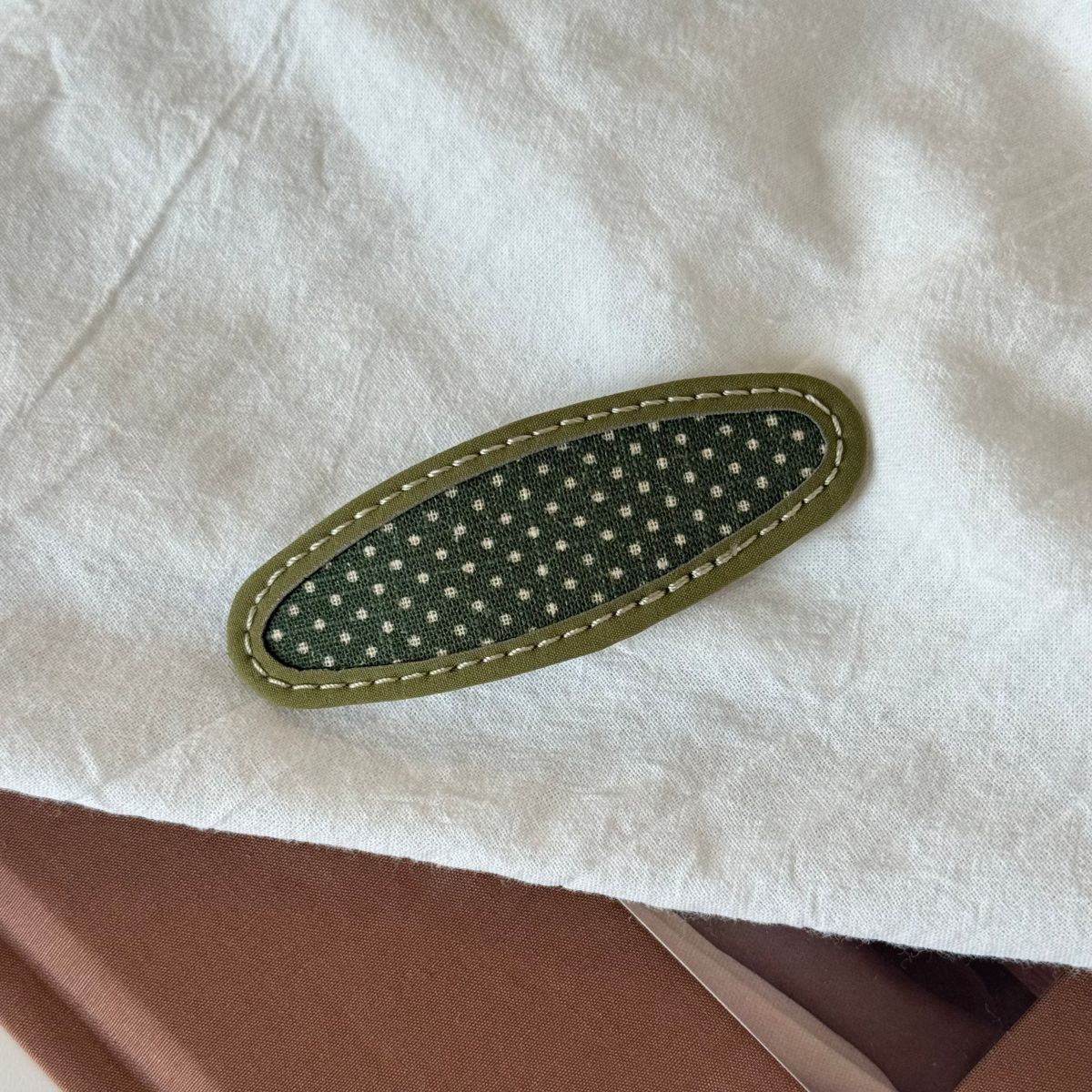 布面三角形復古髮夾