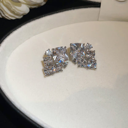 金色鋯石菱形電鍍耳釘
