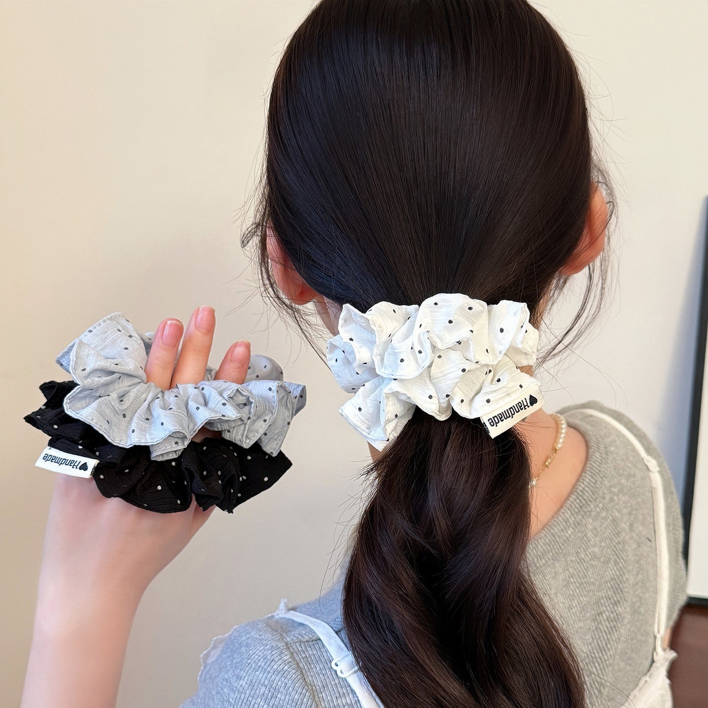 波點簡約髮圈－商品主圖｜https://igowo.tw/