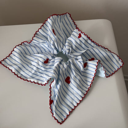 格紋愛心刺繡髮圈