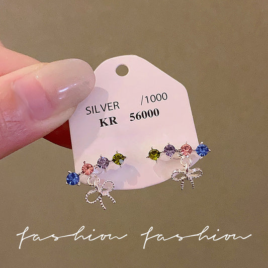 彩色鋯石蝴蝶結耳釘－商品主圖｜https://igowo.tw/