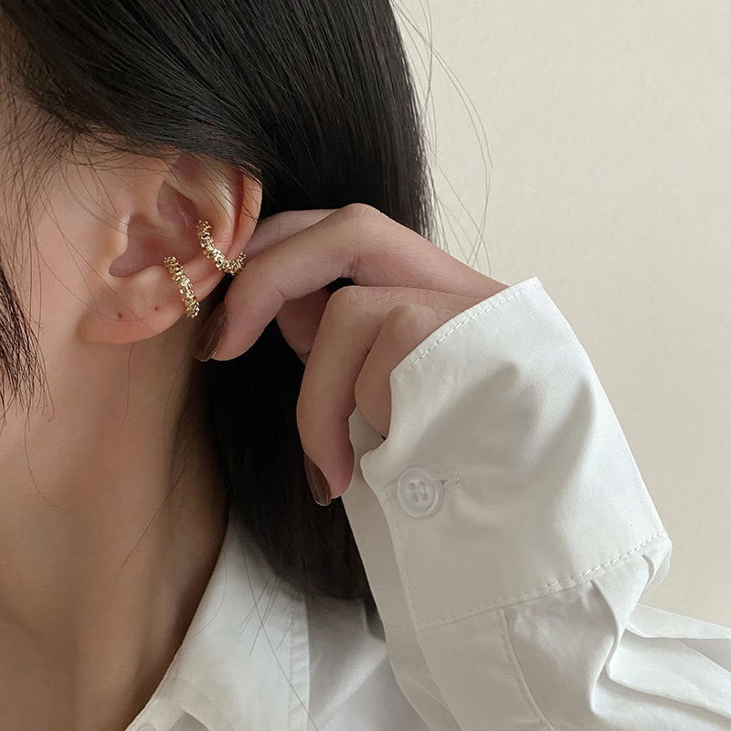 S925愛心不對稱耳釘－耳扣一對款細節｜https://igowo.tw/