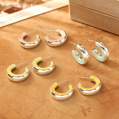 撞色簡約耳釘－商品主圖｜https://igowo.tw/