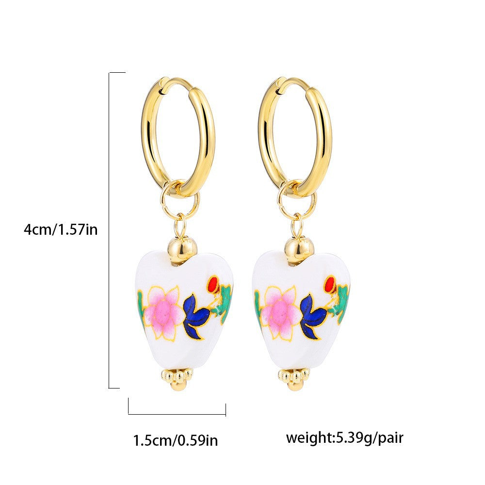 彩色琺瑯愛心復古耳環－細節特寫7｜https://igowo.tw/