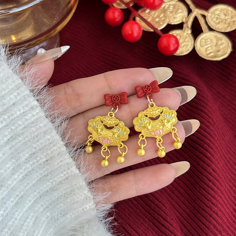 復古紅福袋不對稱耳墜－細節特寫18｜https://igowo.tw/