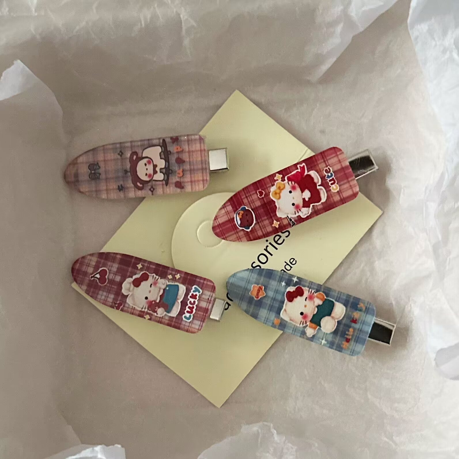 壓克力貓咪卡通髮夾－商品主圖｜https://igowo.tw/