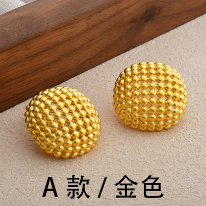 圓珠鏤空復古耳釘