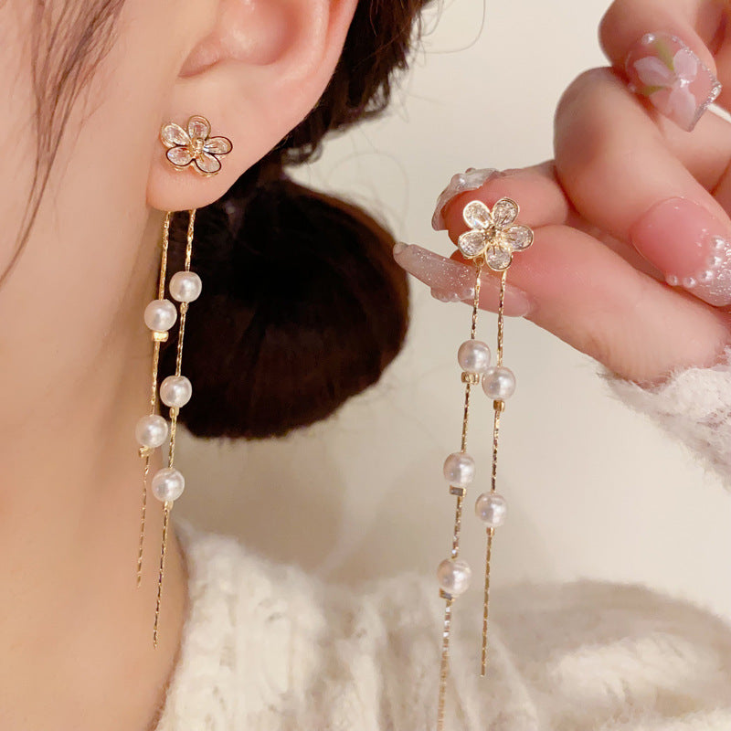 珍珠鋯石花朵流蘇耳環－商品主圖｜https://igowo.tw/