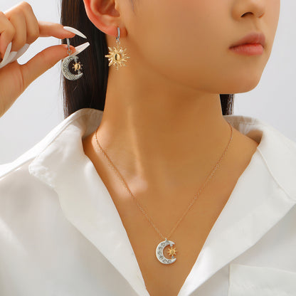 星星月亮鑲鑽墜飾項鍊－細節特寫7｜https://igowo.tw/