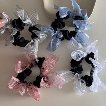 緞帶蝴蝶結扭結髮圈－絲帶打結圈-白色款細節｜https://igowo.tw/