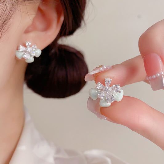 琺瑯鋯石花朵電鍍耳釘－商品主圖｜https://igowo.tw/