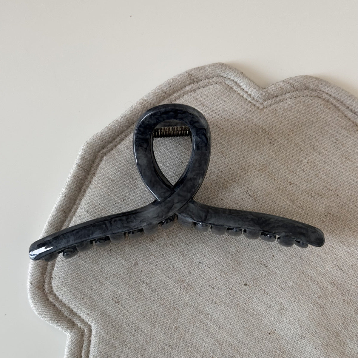 灰色大理石紋髮夾