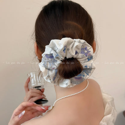 彈力繩大腸圈刺繡髮圈－米白方巾款實拍｜https://igowo.tw/