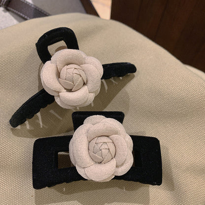 絨面山茶花立體鯊魚夾－山茶花【長方款】款實拍｜https://igowo.tw/