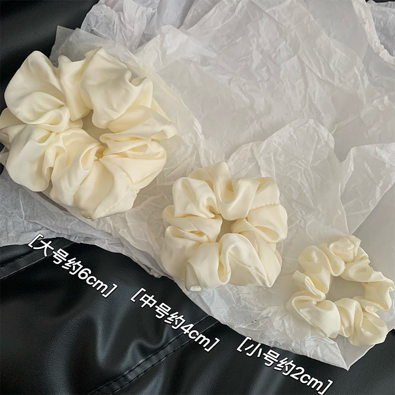 棕色大腸圈髮圈－卡其大號款細節｜https://igowo.tw/