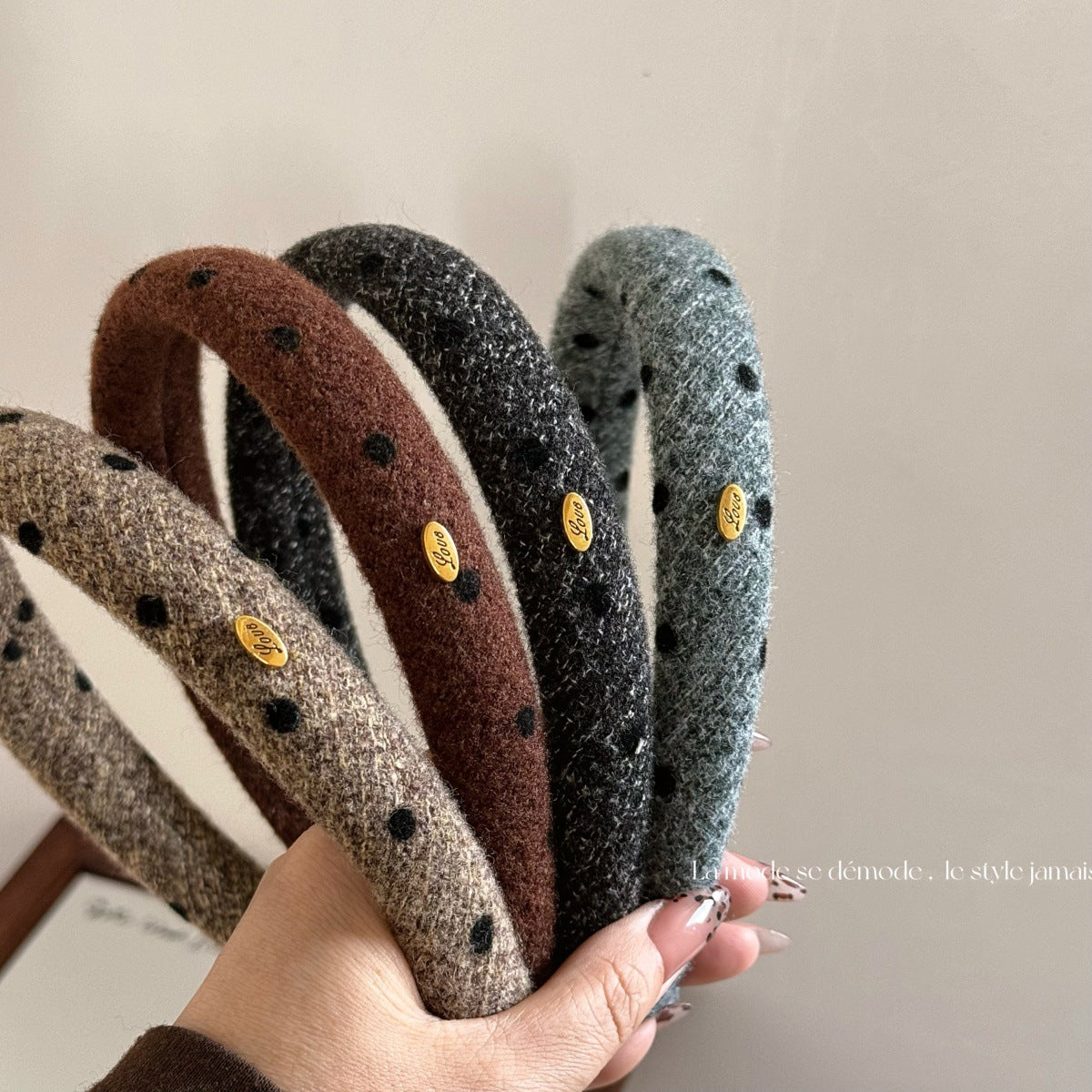 波點橢圓復古髮箍－商品主圖｜https://igowo.tw/