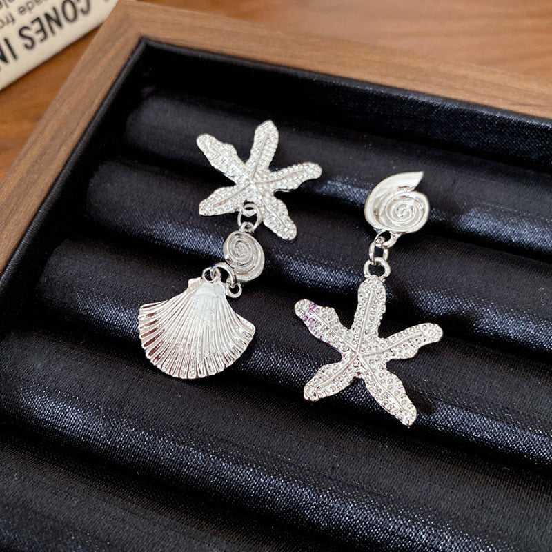 金色銀針花朵圓形耳環－細節特寫27｜https://igowo.tw/