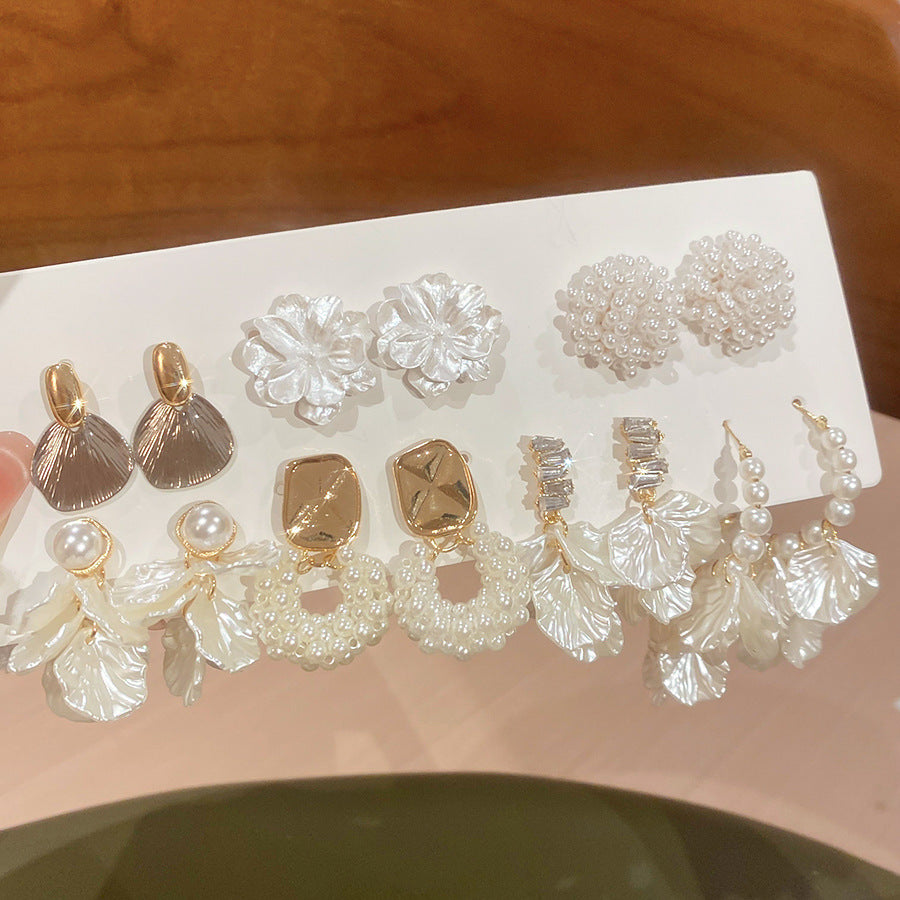 珍珠銀針花朵方形耳環－細節特寫5｜https://igowo.tw/