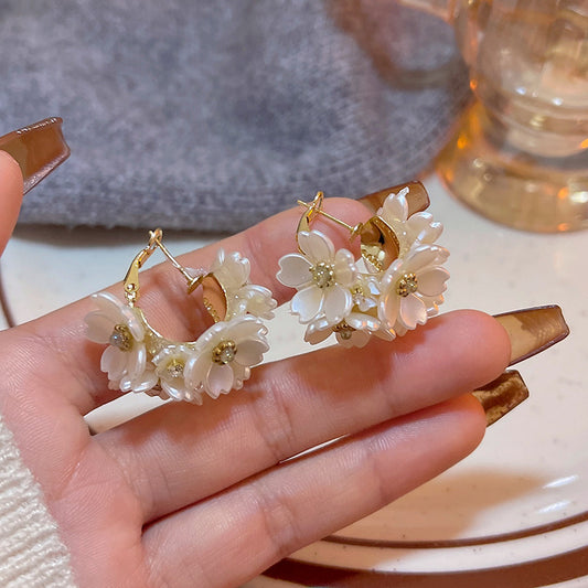 花朵簡約耳環－商品主圖｜https://igowo.tw/