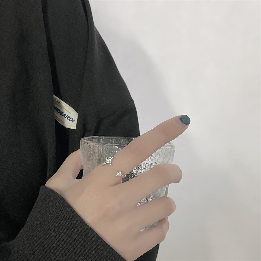 鋯石星星鑲鑽戒指－02白K6591款實拍｜https://igowo.tw/