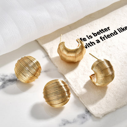 格紋簡約耳釘－第二視角實拍｜https://igowo.tw/