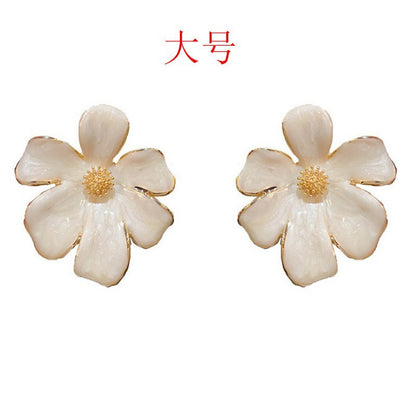 珍珠鋯石幾何簡約耳釘－細節特寫95｜https://igowo.tw/