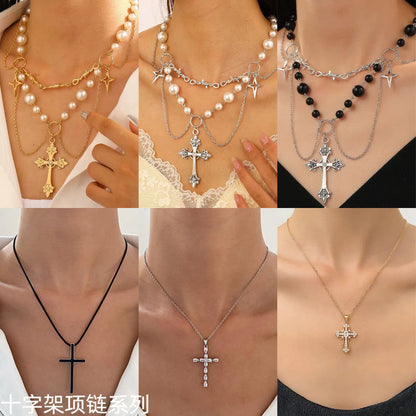 鋯石十字幾何項鍊－商品主圖｜https://igowo.tw/