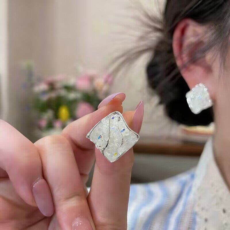 銀針菱形垂墜簡約耳釘