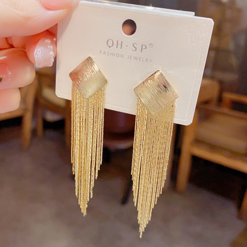 金屬菱形流蘇誇張耳環
