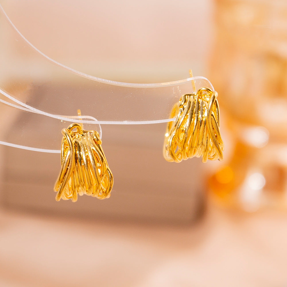 金色貝殼花朵復古耳釘－細節特寫32｜https://igowo.tw/