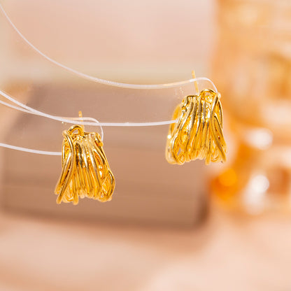 金色貝殼花朵復古耳釘－細節特寫32｜https://igowo.tw/