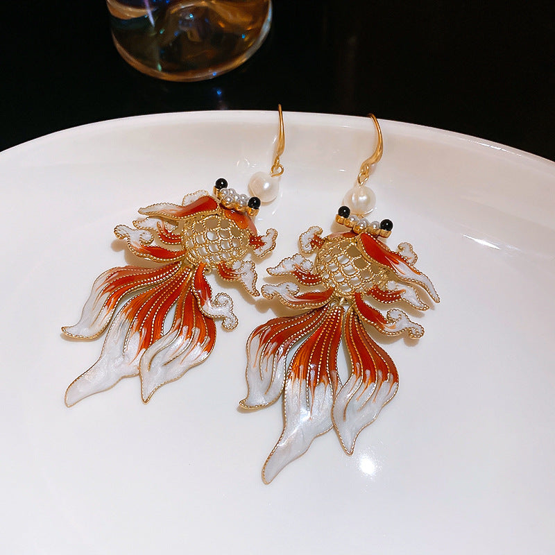珍珠金屬花朵流蘇耳環－細節特寫4｜https://igowo.tw/