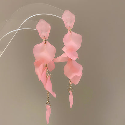 粉色樹脂花朵耳釘－細節特寫30｜https://igowo.tw/