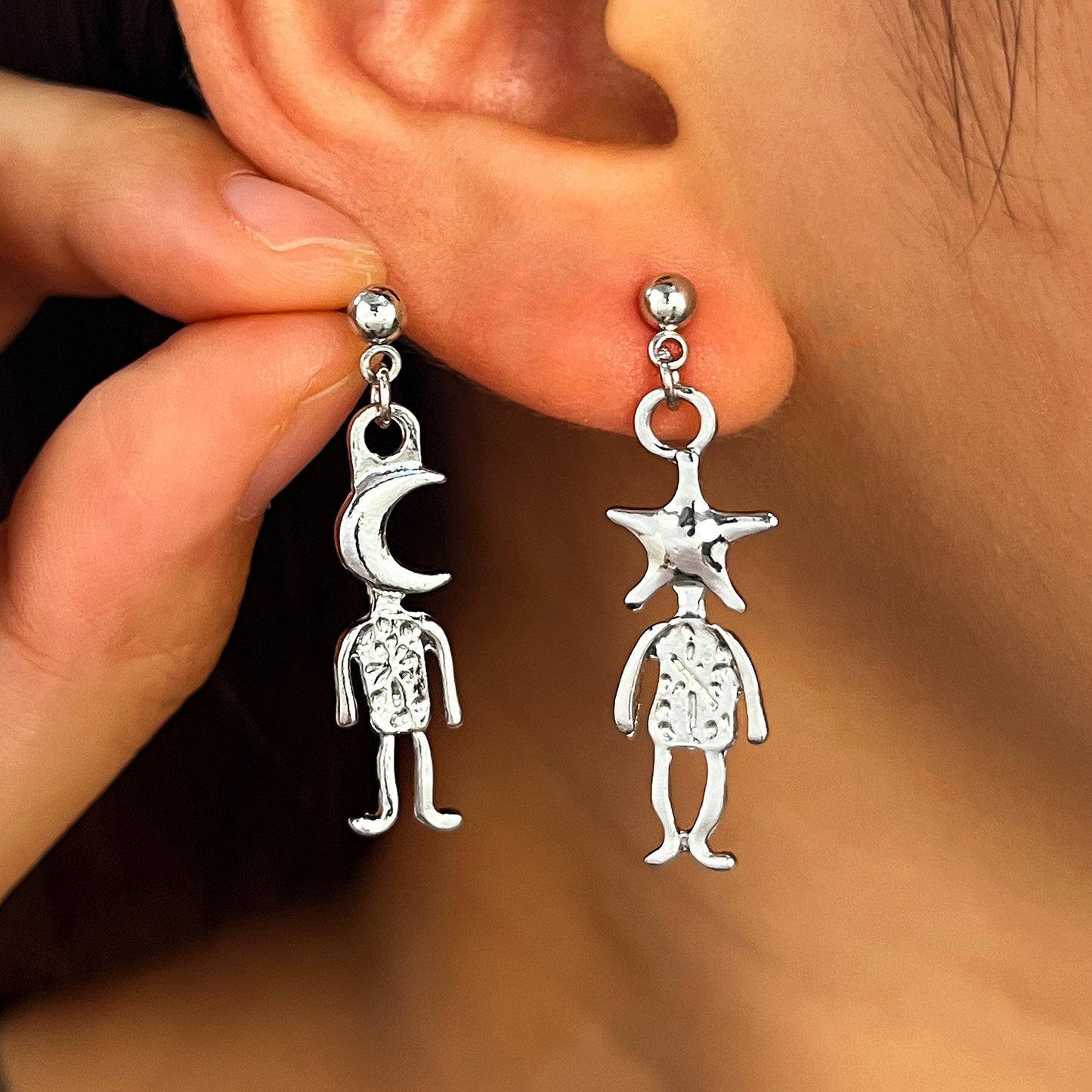 月亮垂墜簡約耳環