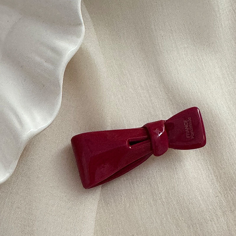 紅色蝴蝶結復古髮夾－新年紅-無痕款細節｜https://igowo.tw/