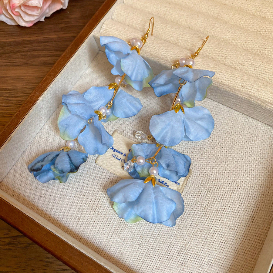藍色愛心花朵流蘇耳釘－細節特寫39｜https://igowo.tw/